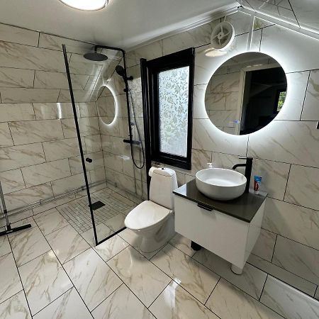 Luxurious Apartment Near Citycenter Бурос Экстерьер фото